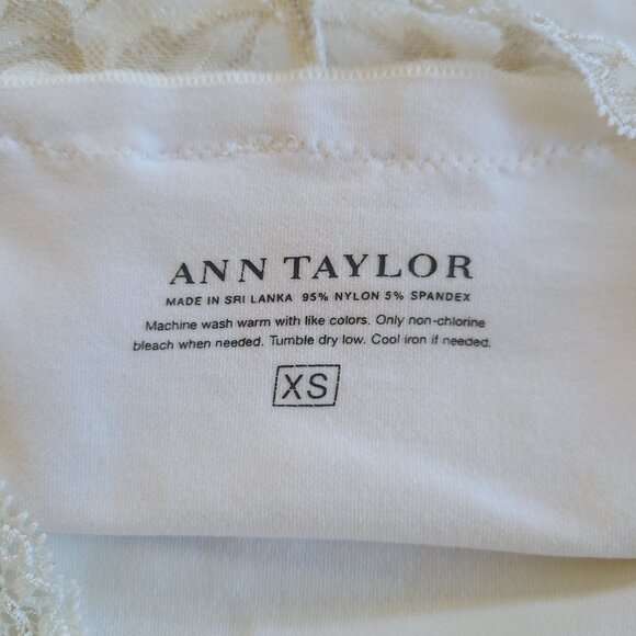 Ann Taylor Lace Trim Tank Top - Size XS - Picture 3 of 10
